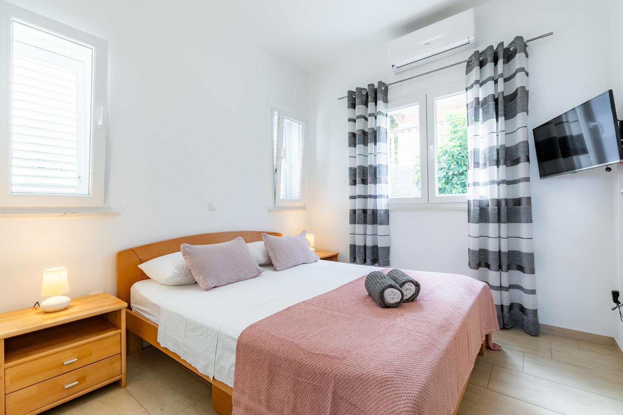Holiday House Martinovic プリグラディサ エクステリア 写真
